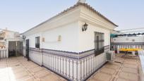 Vista exterior de Àtic en venda en Estepona amb Aire condicionat i Terrassa