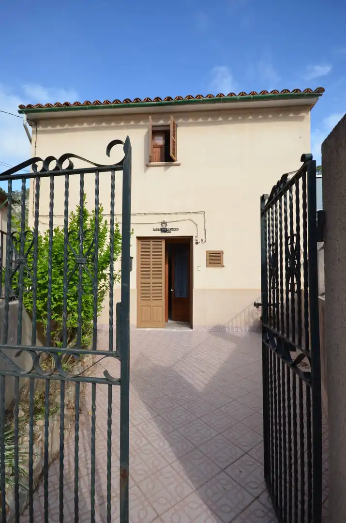 Houses for sale in Selva  with Air Conditioner, Heating and Terrace