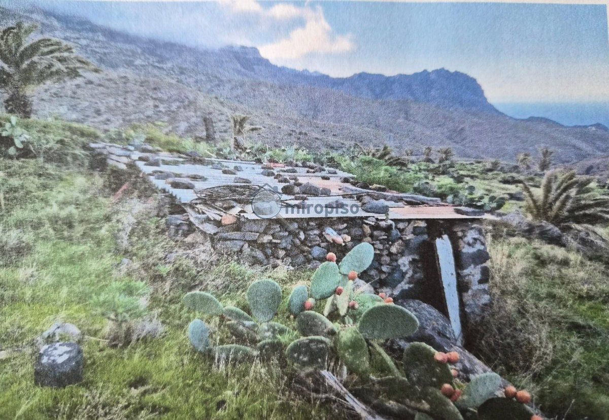 Residential for sale in Vallehermoso