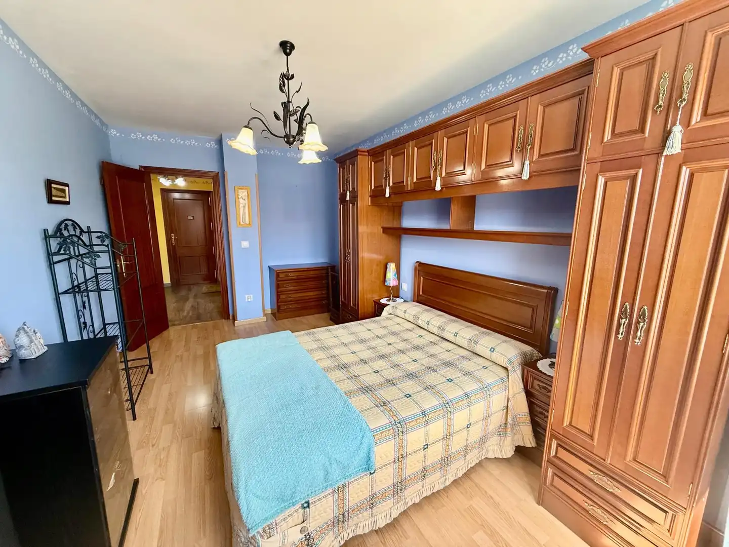 Habitación de Apartamento en venta en Valencia de Don Juan con Calefacción y Terraza