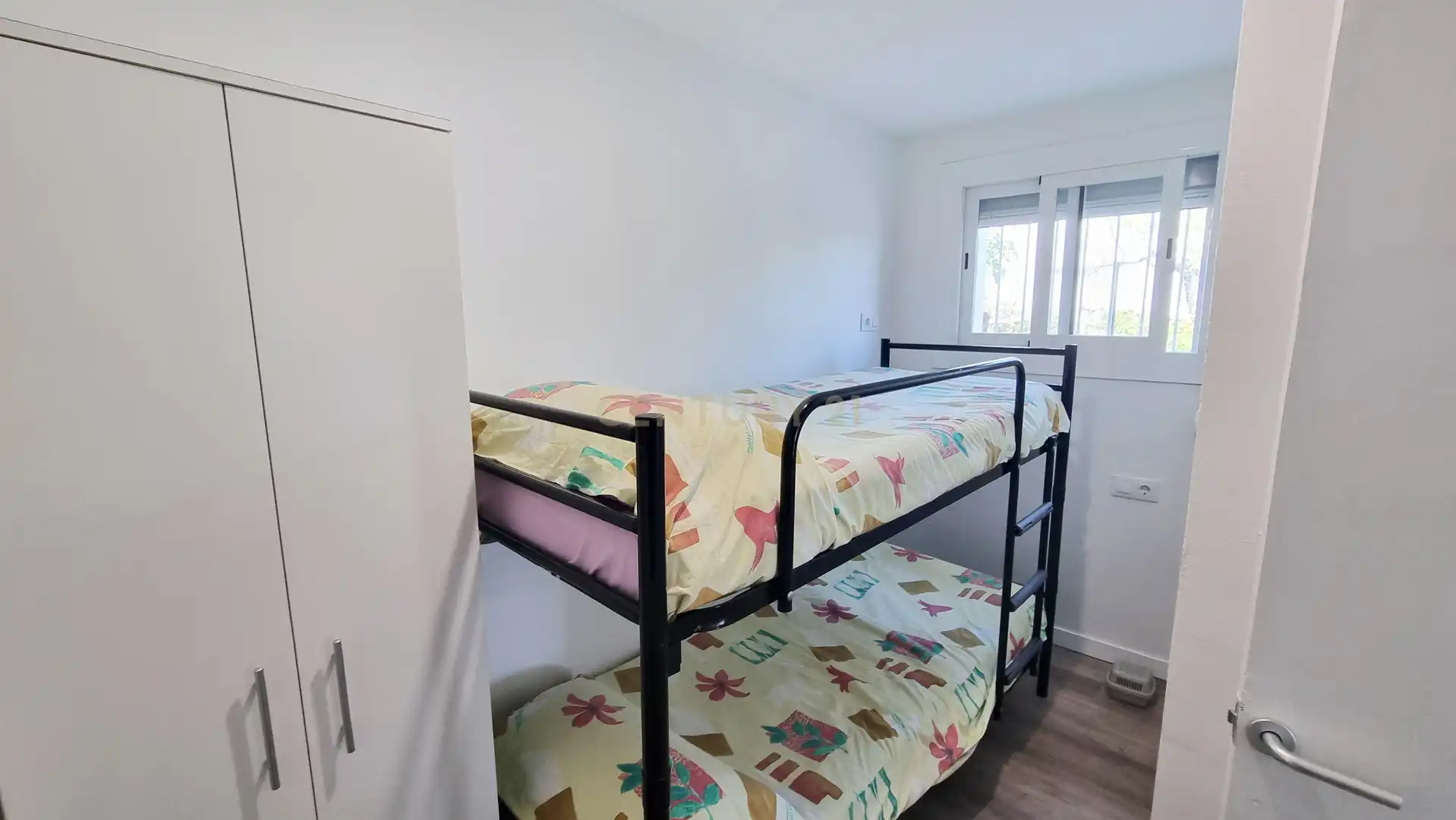 Bedroom of Apartments for sale in Llançà  with Storage room, Washing machine and Microwave