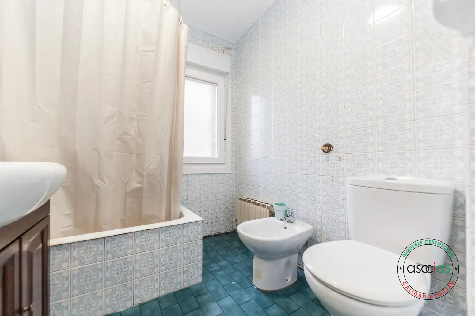 Baño de Piso en venta en Gijón  con Parquet y Trastero