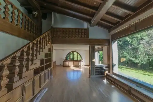 4-bedroom chalet seasonal rent in Escaldes-Engordany · 2 of 21