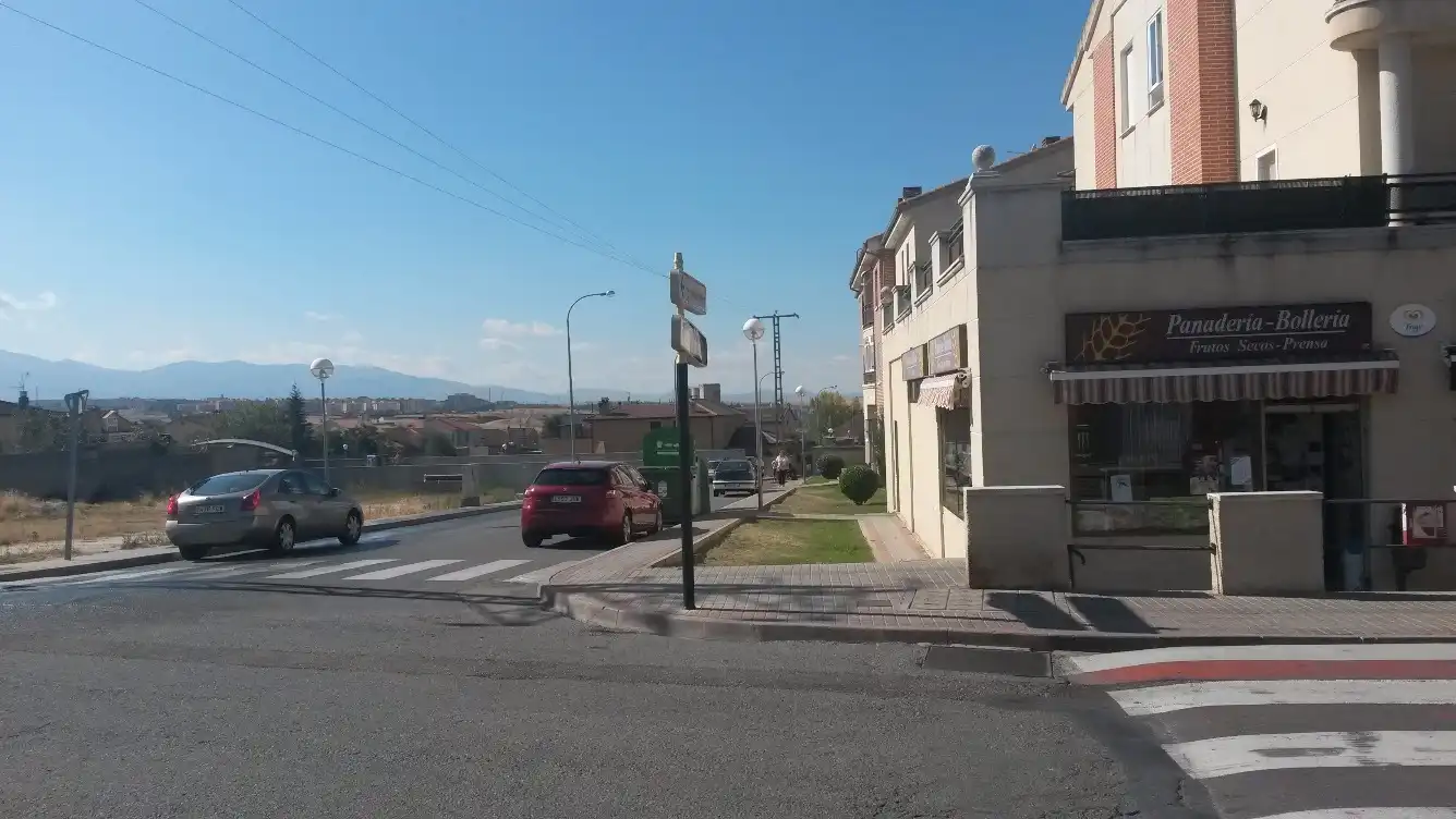 Business premises to rent in La Lastrilla, imagen 14
