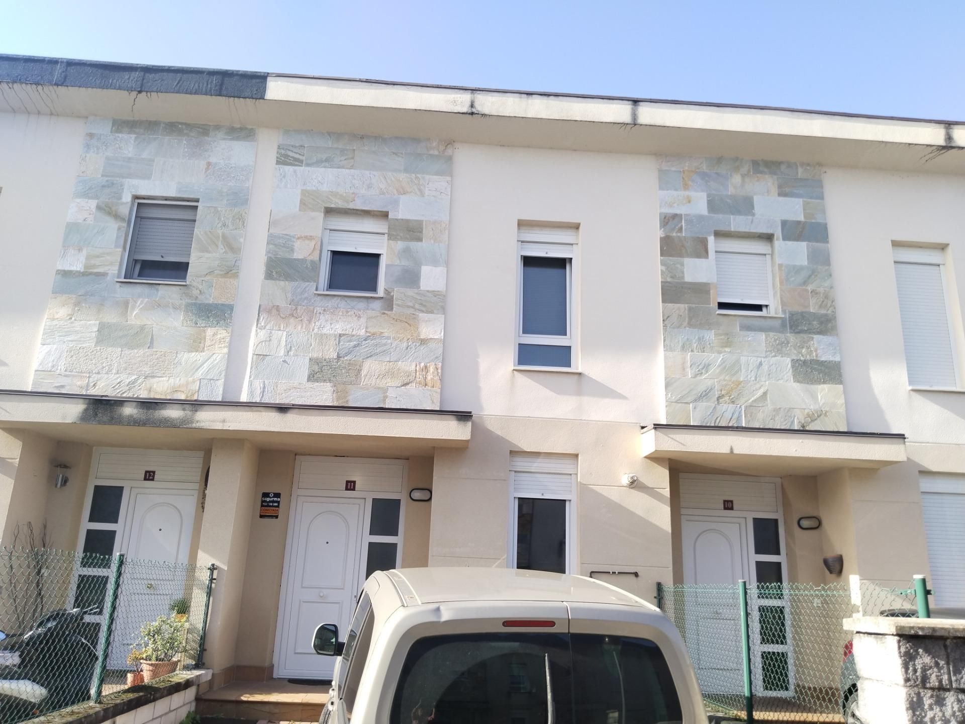 Single-family semi-detached to rent in Barrio CUMBRALES, Mondariz