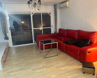 Living room of Flat to rent in Mollet del Vallès  with Air Conditioner, Parquet flooring and Furnished