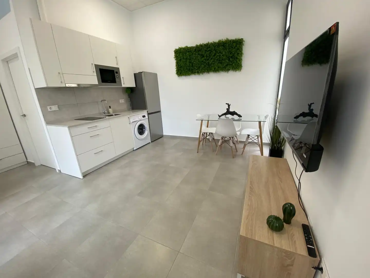 Wohnung zur Miete in Sector V