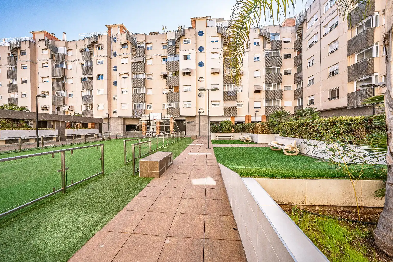 Vista exterior de Ático en venta en Alicante / Alacant con Calefacción, Jardín privado y Terraza
