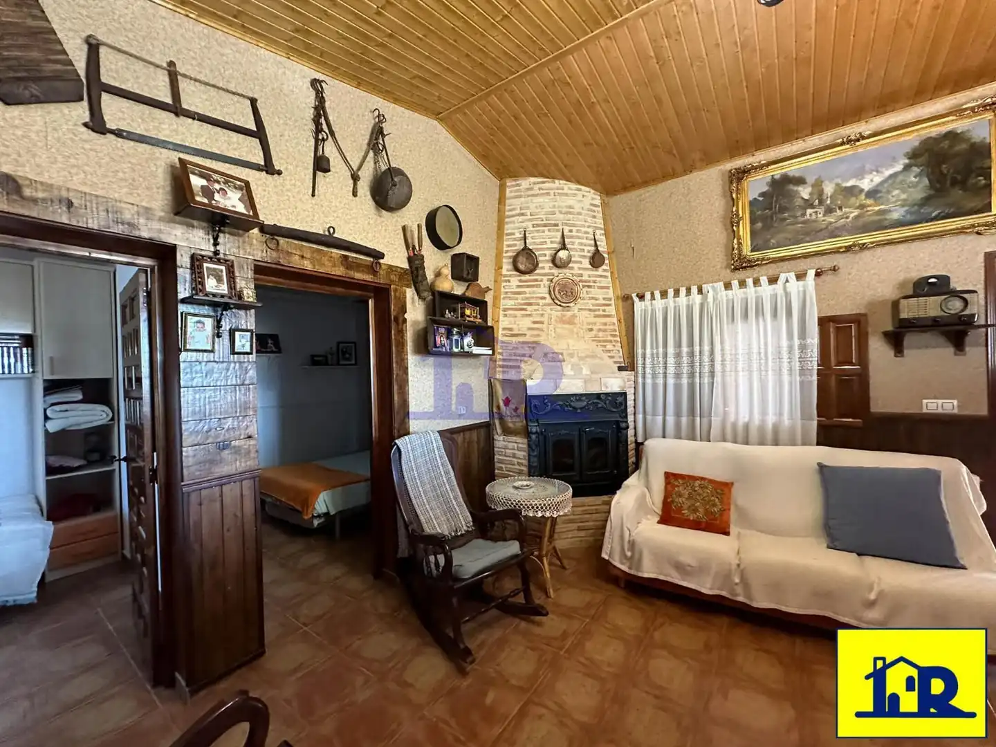 Living room of Houses for sale in Villar de Olalla  with Heating, Terrace and Storage room