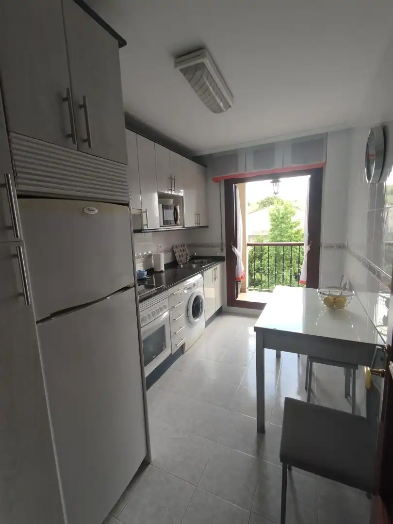 Küche von Wohnung zur Miete in Santa María de Cayón mit Heizung, Parkett und Terrasse