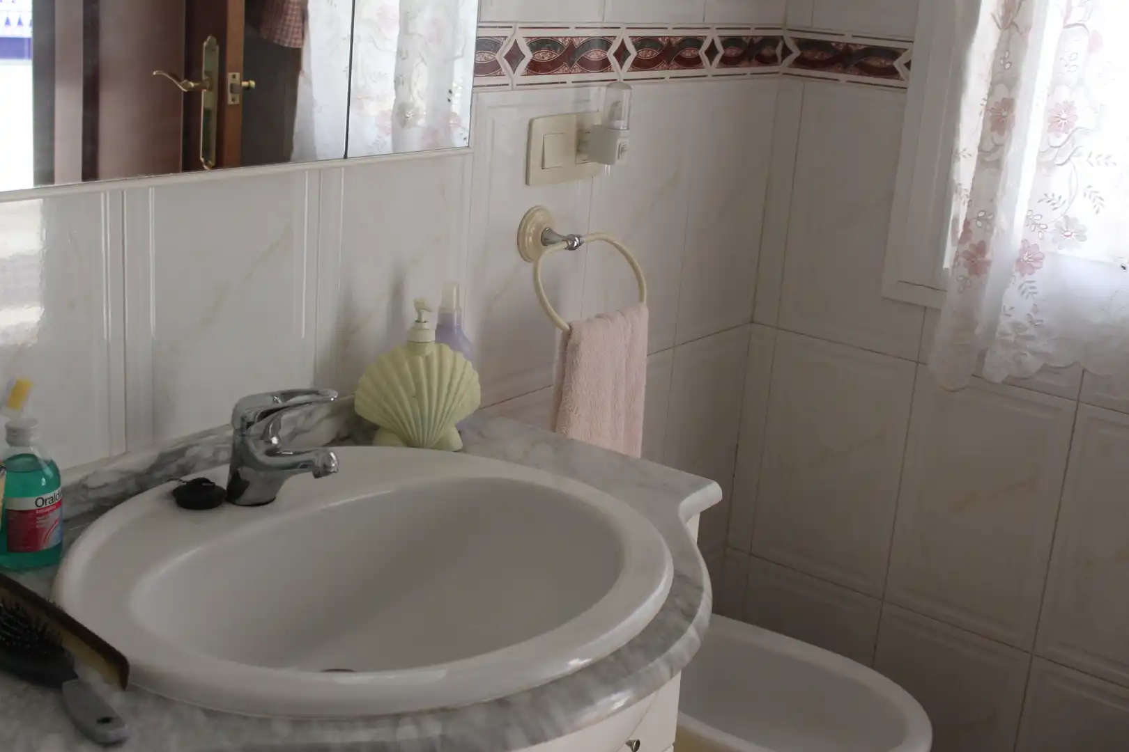 Baño de Casa o chalet en venta en Arroyomolinos de León con Aire acondicionado, Jardín privado y Terraza
