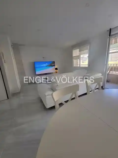 Wohnzimmer von Wohnung zur Miete in Torrevieja mit Heizung