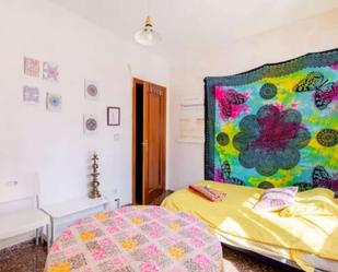 Bedroom of Flat to share in  Zaragoza Capital  with Terrace