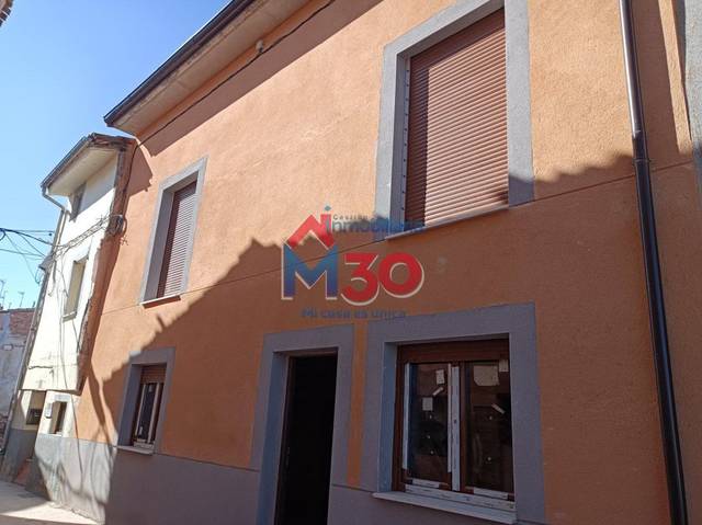 Casa-chalet en Venta en Fresno de Río Tirón