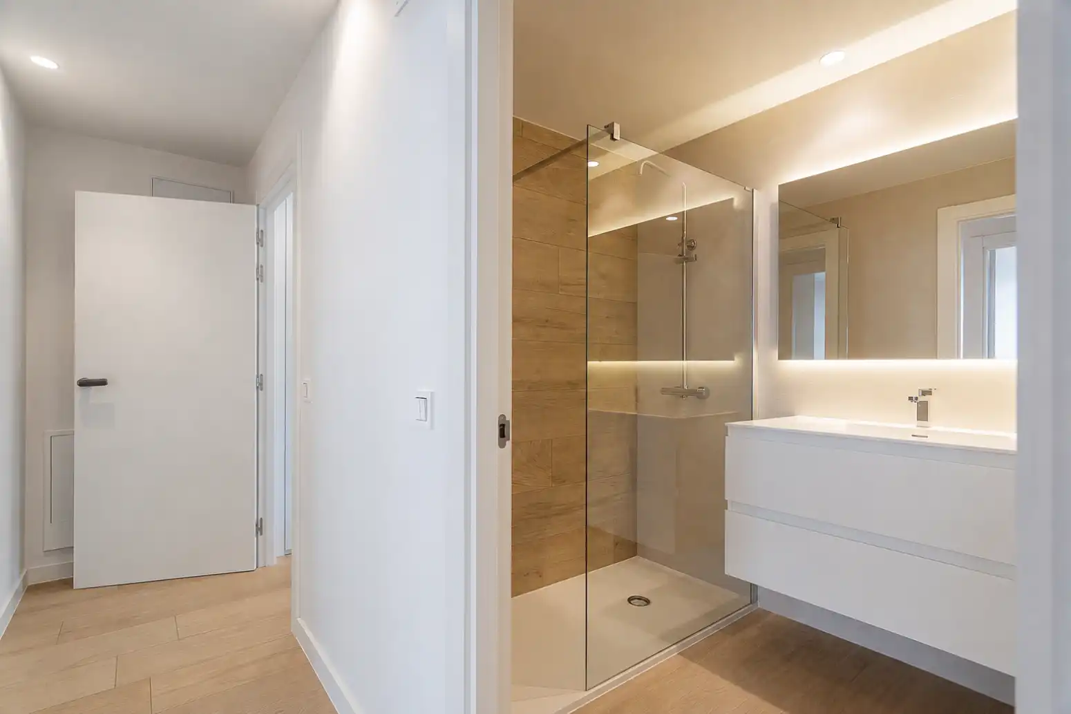 Badezimmer von Wohnung zur Miete in  Pamplona / Iruña mit Heizung, Privatgarten und Terrasse