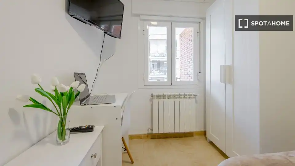 Room in Lucero