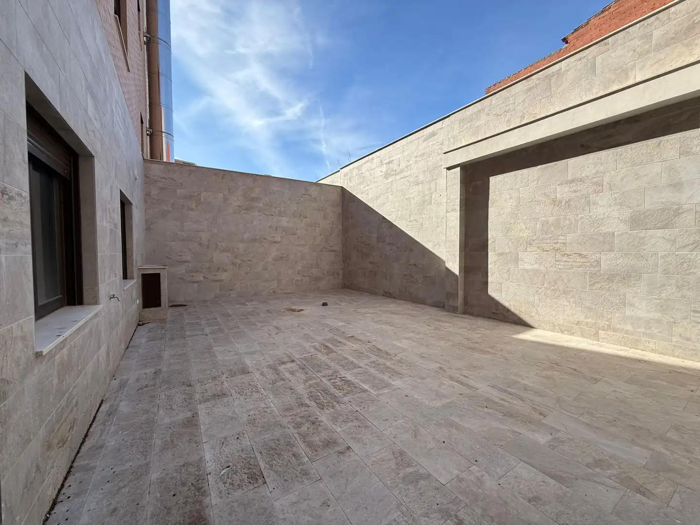 Terraza de Piso en venta en Tomelloso con Aire acondicionado, Calefacción y Jardín privado