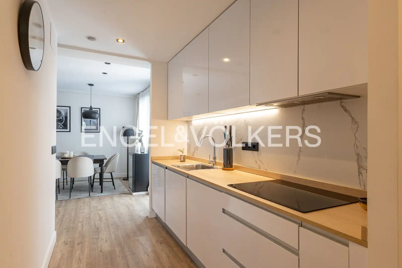 Kitchen of Flat for rent in Madrid  with Air Conditioner, Heating and Terrace