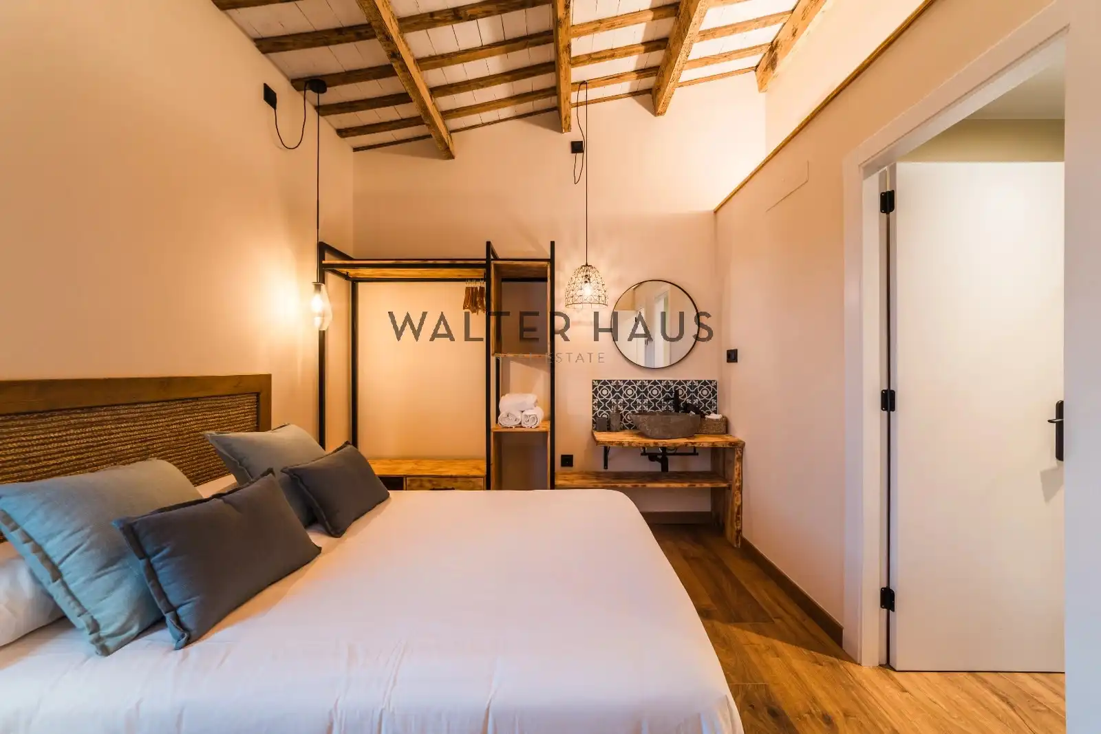 Habitación de Finca rústica en venta en Santa Cristina d'Aro con Calefacción, Jardín privado y Parquet