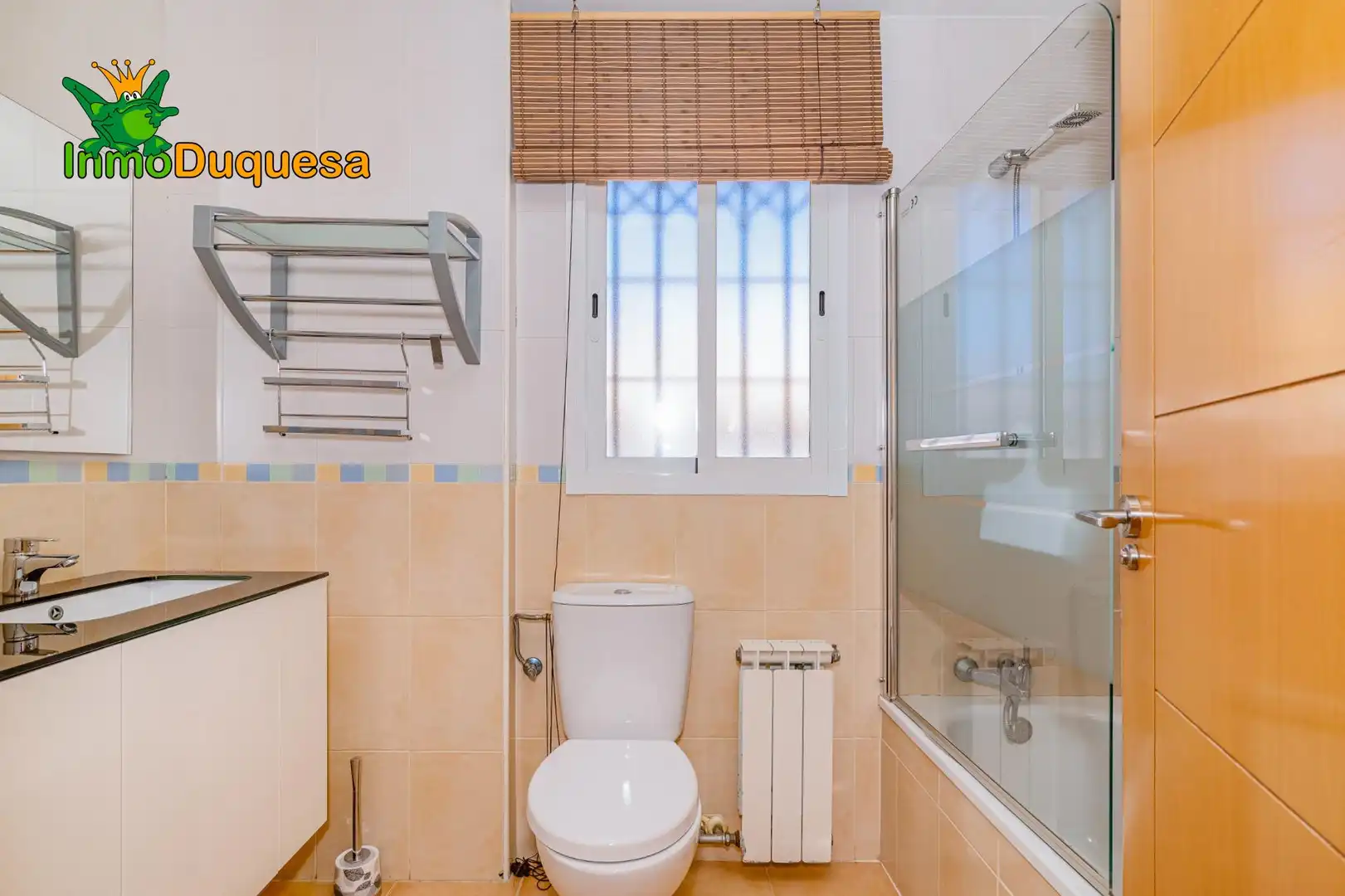 Semi-detached house with terrace for sale in Jun, imagen 10
