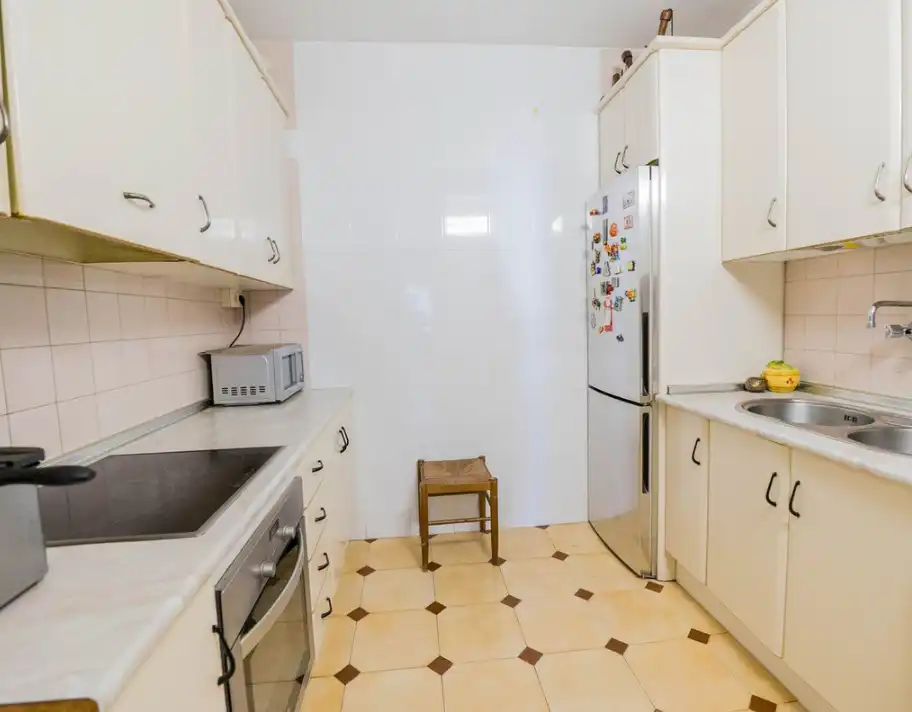 Flat with pool for sale in Puerto Deportivo, imagen 2