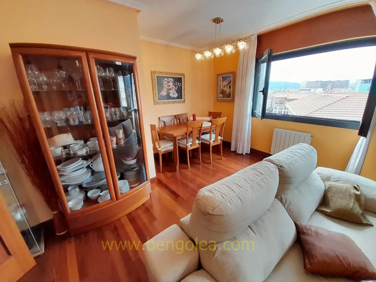 Esszimmer von Wohnung zum Verkauf in Barakaldo  mit Heizung, Abstellraum und Balkon