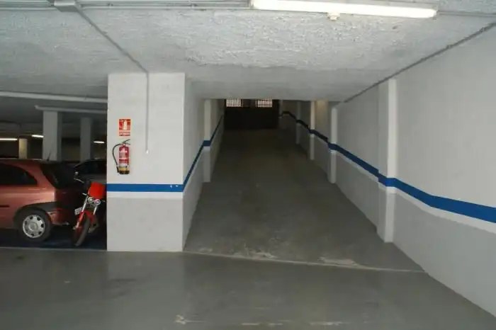 Einzelparkplatz zur Miete in Carrer Tinent Coronel Sagués 40, imagen 2