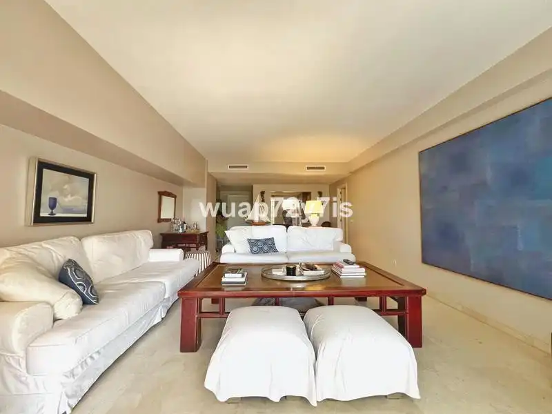 Sala d'estar de Apartament de lloguer en Marbella amb Aire condicionat, Calefacció i Terrassa