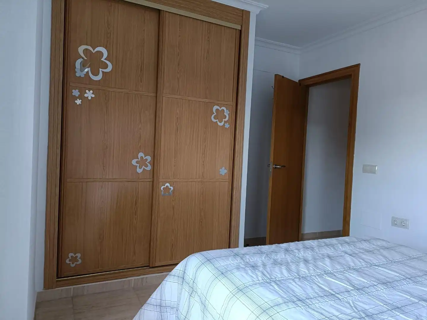 Bedroom of Flat for rent in Roquetas de Mar  with Terrace, Furnished and Community pool