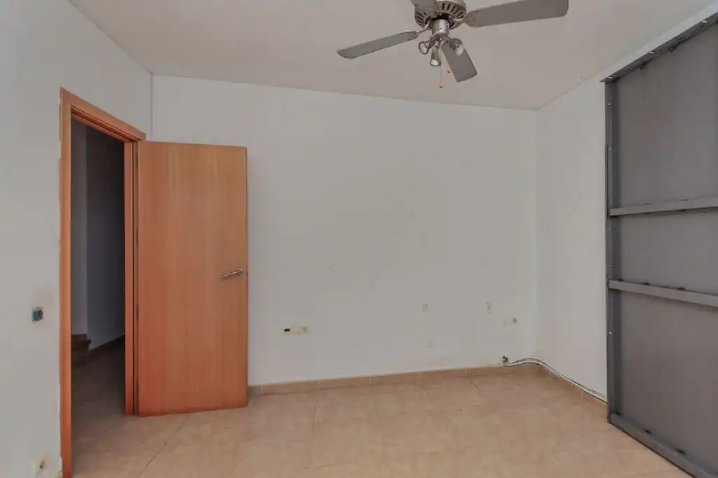 Bedroom of Houses for sale in El Vendrell