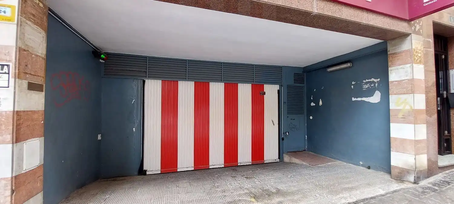 Aparcament de Garatge en venda en Alicante / Alacant