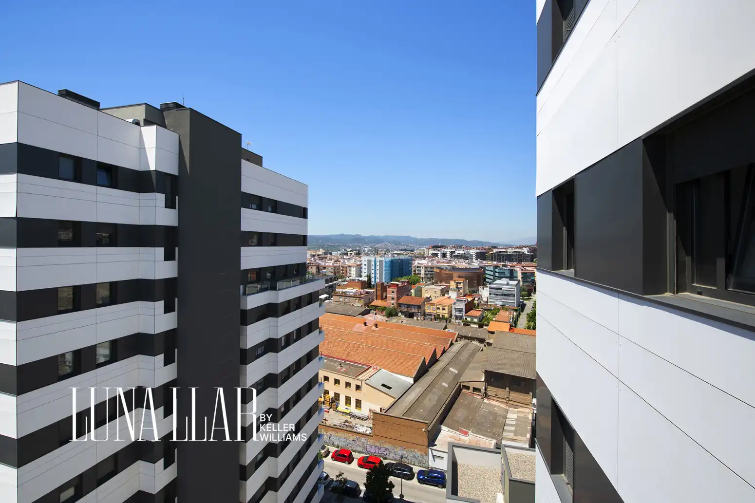 Habitación de Piso en venta en Cornellà de Llobregat con Aire acondicionado, Calefacción y Jardín privado