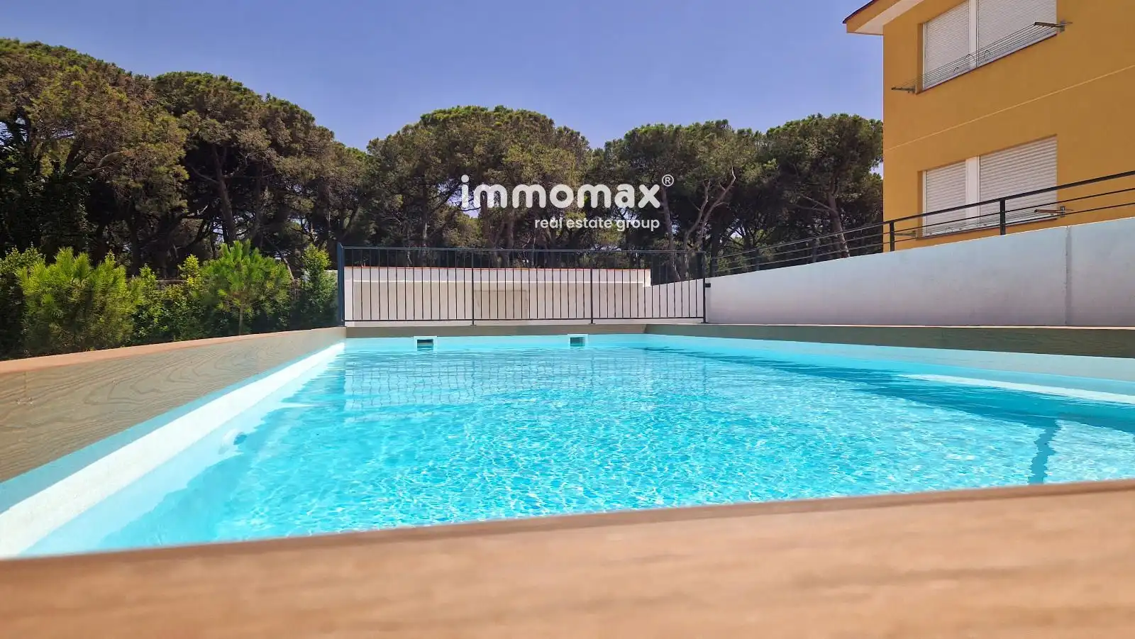 Penthouse mit Pool zum Verkauf in Gavà Mar