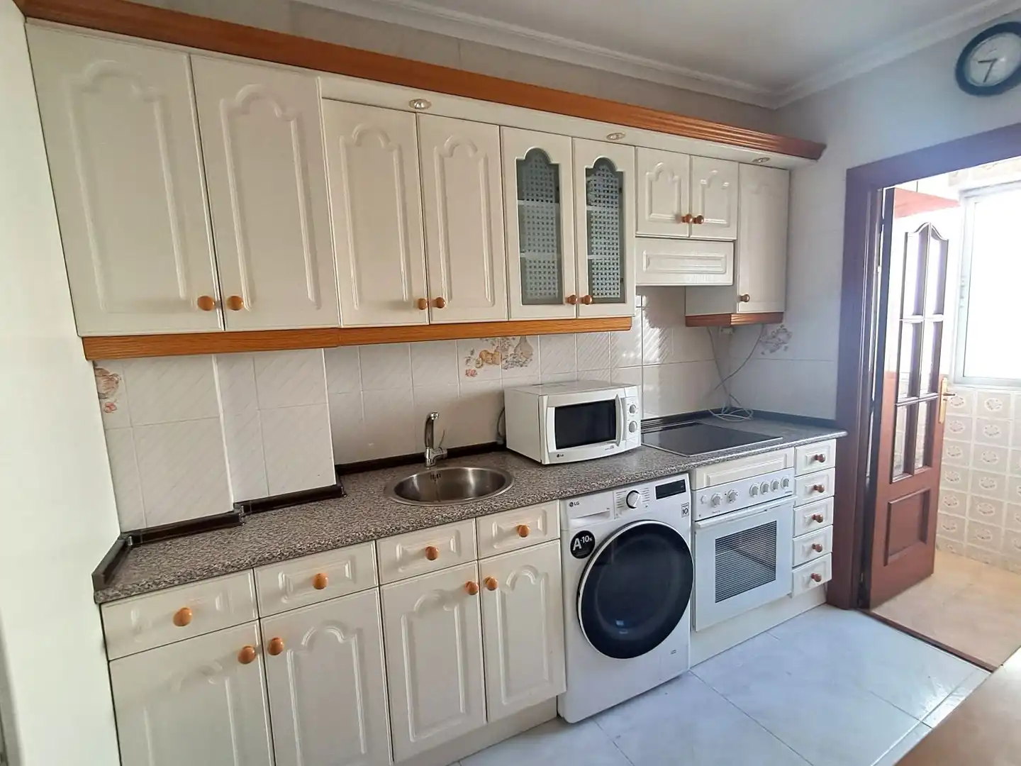 Cocina de Piso en venta en Valladolid con Calefacción, Parquet y Terraza