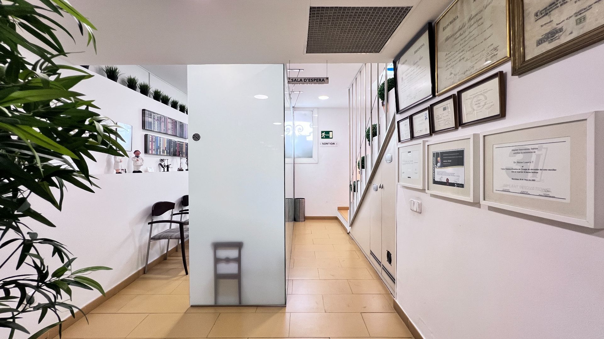 Premises for sale in  Barcelona Capital  with Air Conditioner and Furnished