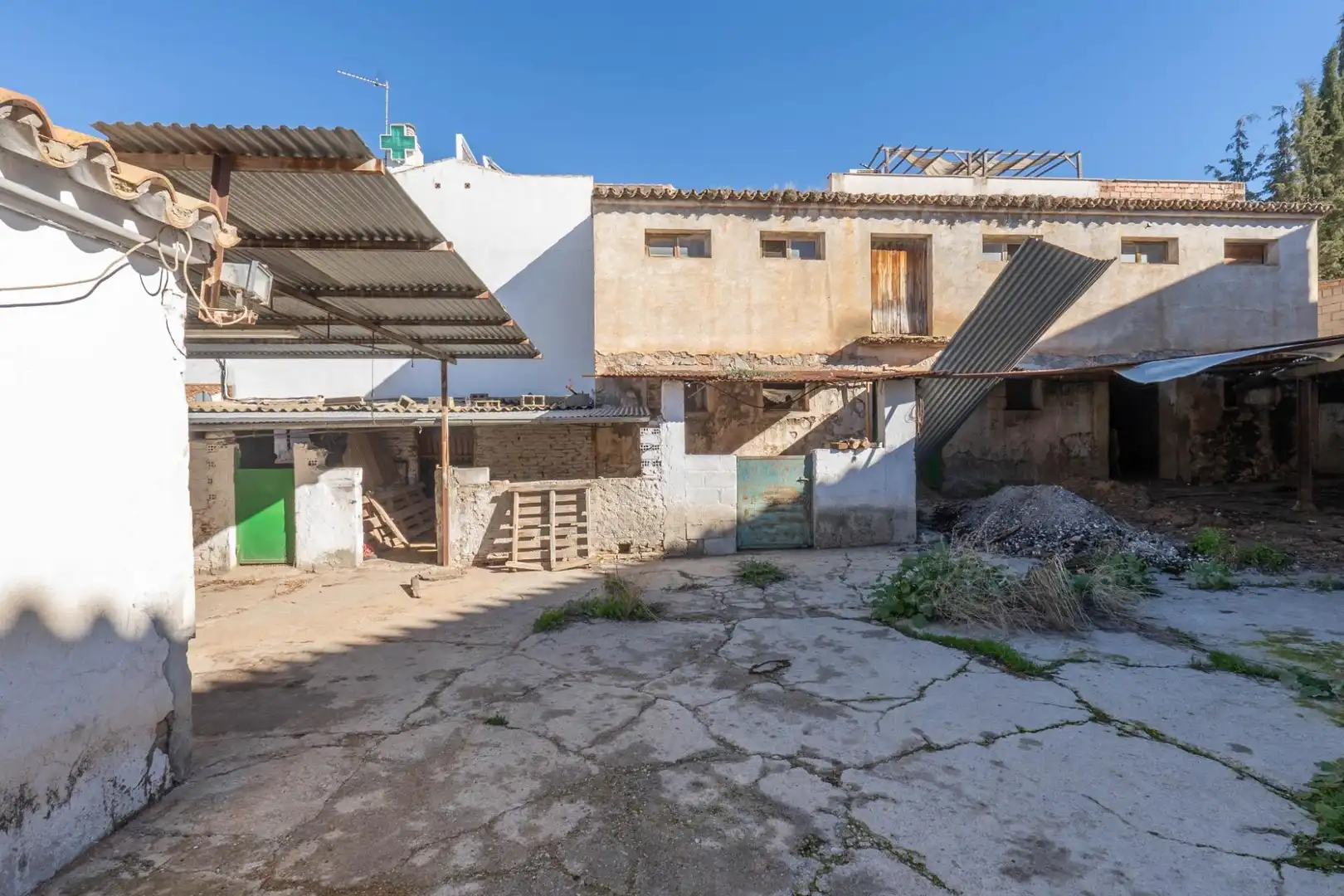 Vista exterior de Casa adosada en venta en Albolote