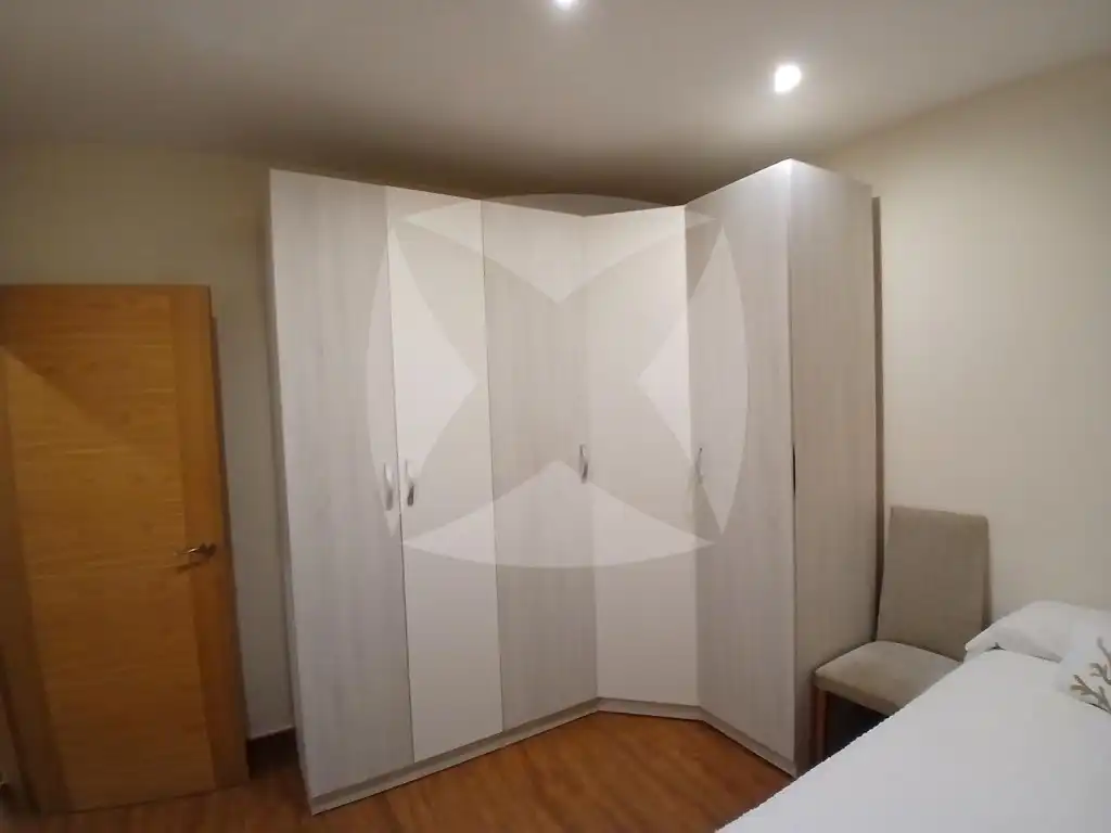 Habitación de Casa o chalet en venta en Badajoz con Aire acondicionado, Horno y Microondas