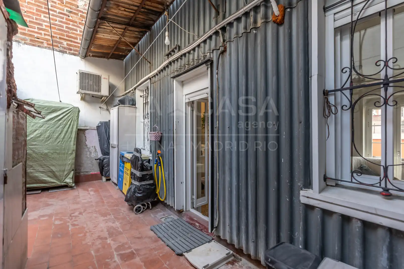Piso en venta en Madrid con Calefacción y Balcón