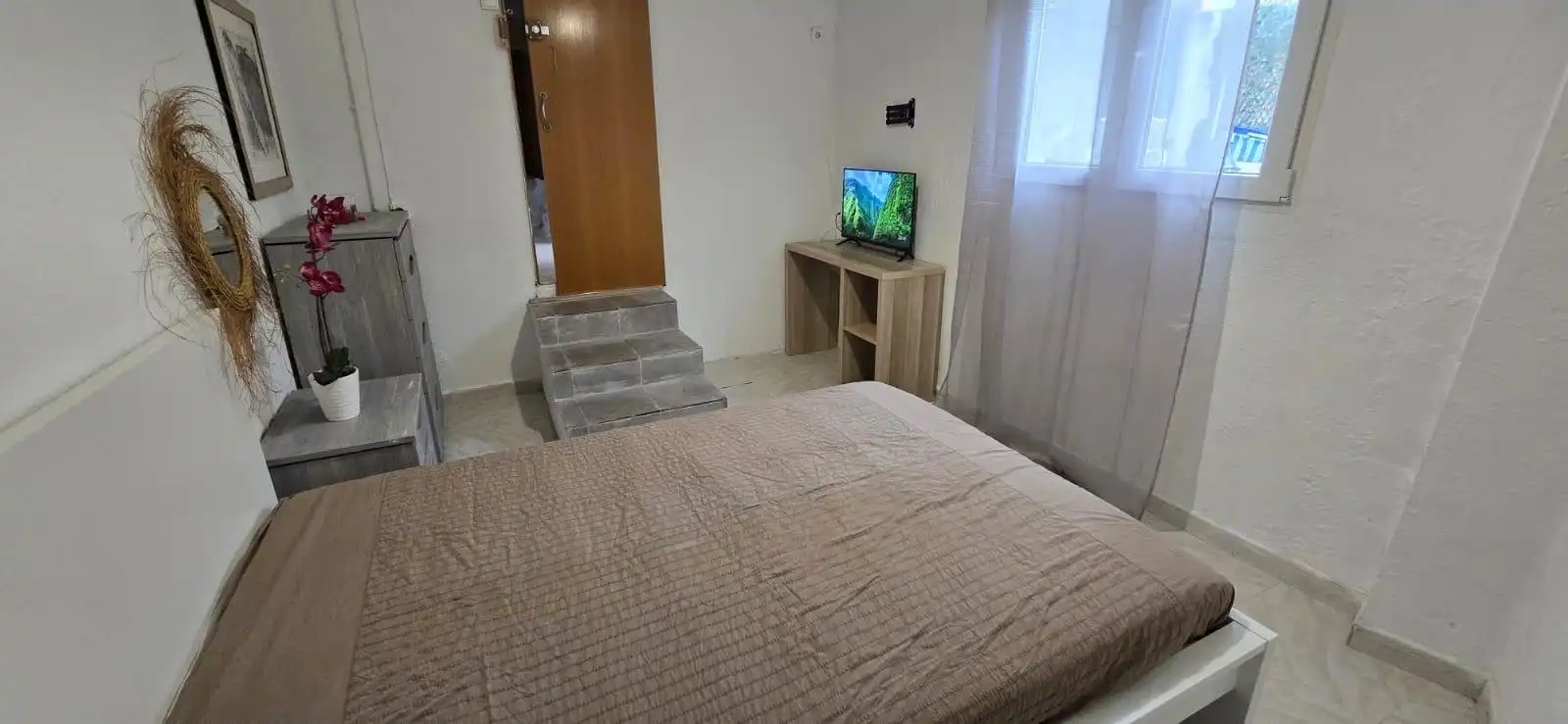 Habitación de Piso para compartir en Valencia con Terraza y Amueblado