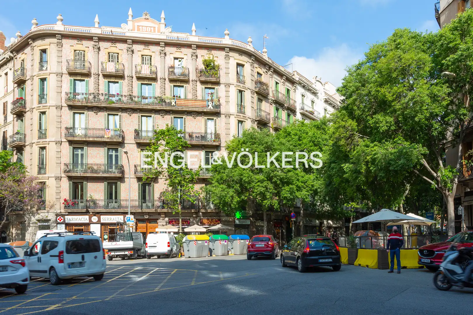 Vista exterior de Pis en venda en Barcelona amb Aire condicionat, Calefacció i Parquet