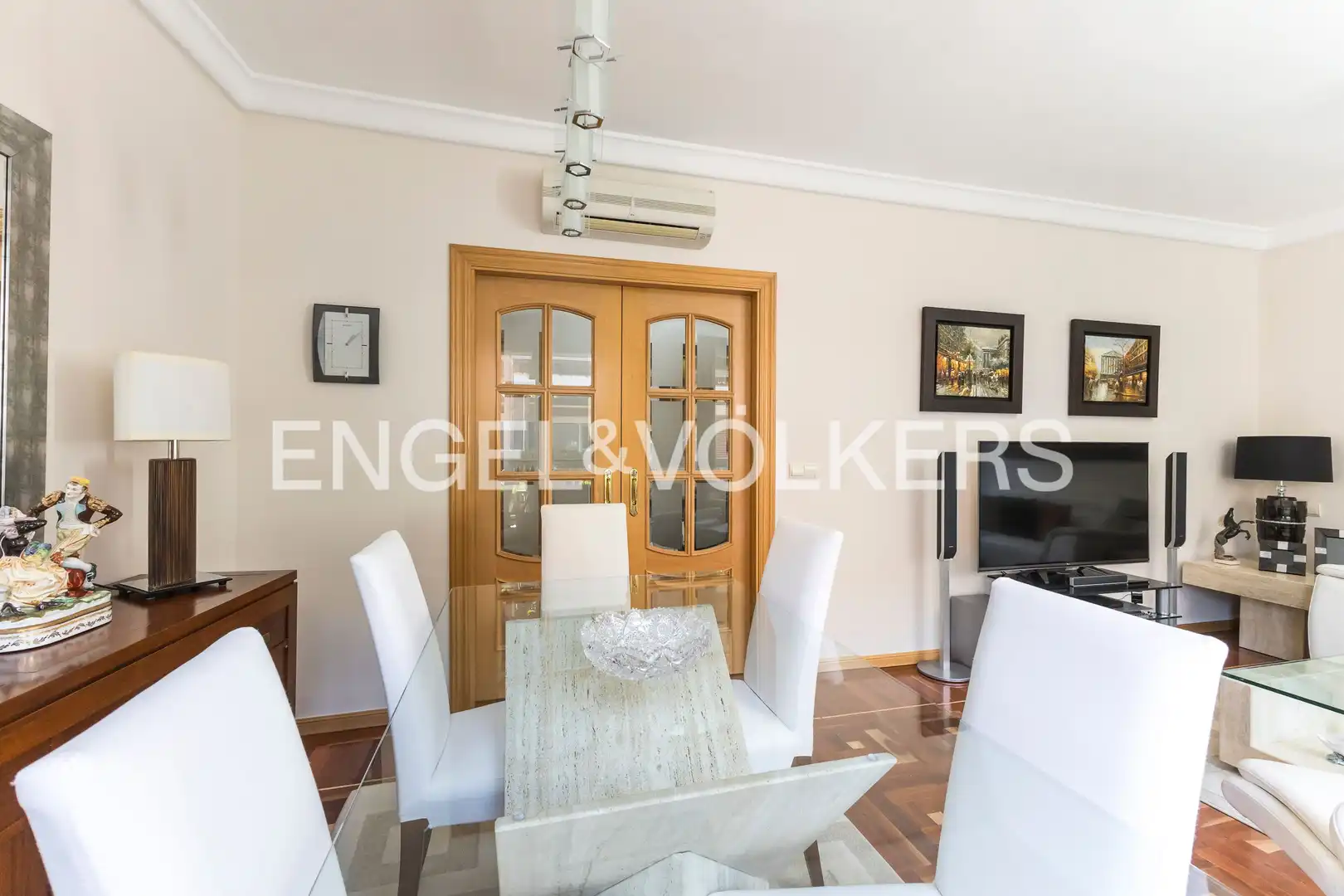Dining room of Flat for sale in Madrid  with Air Conditioner, Heating and Parquet flooring