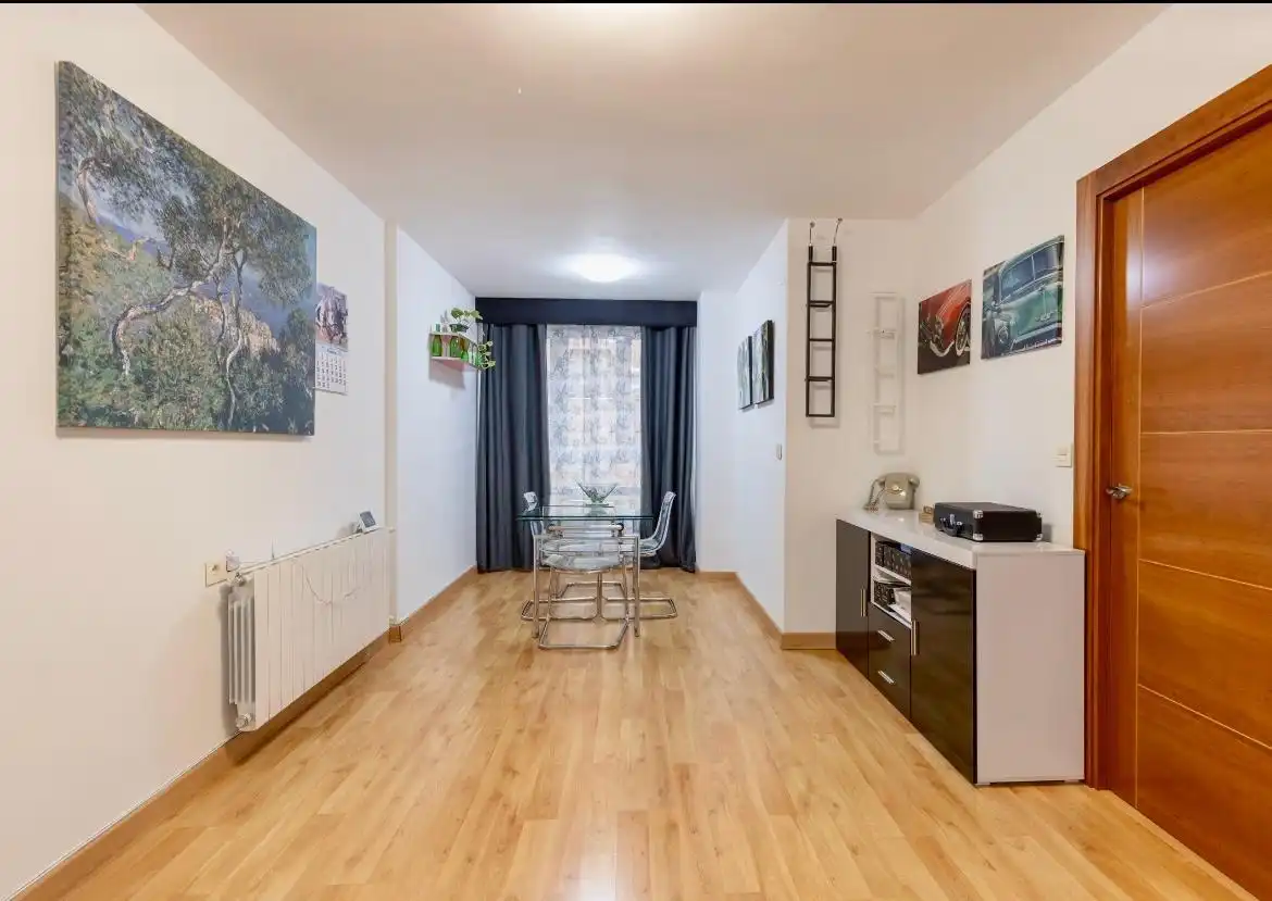 Flat with lift to rent in Calle VERDIALES, imagen 9