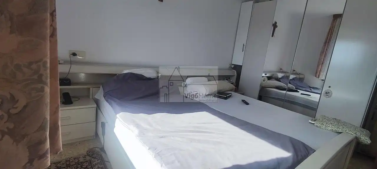 Habitación de Casa o chalet en venta en Vigo  con Calefacción, Jardín privado y Terraza