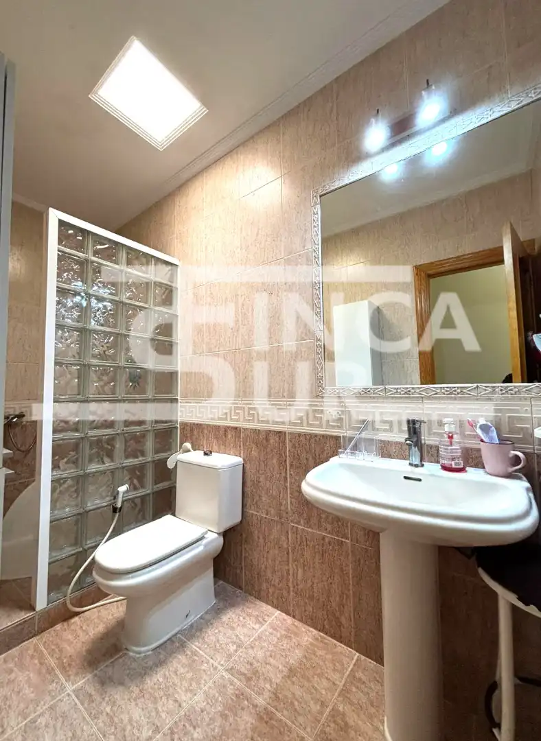 Baño de Casa o chalet en venta en Roquetas de Mar con Aire acondicionado, Jardín privado y Terraza