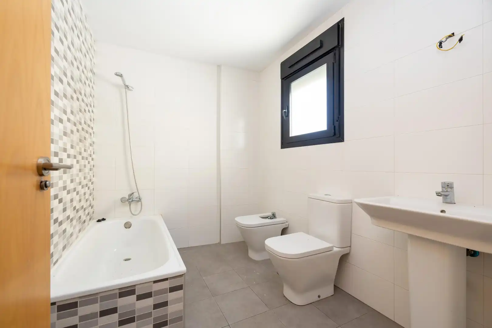 Badezimmer von Wohnung zum Verkauf in Órgiva mit Heizung und Abstellraum