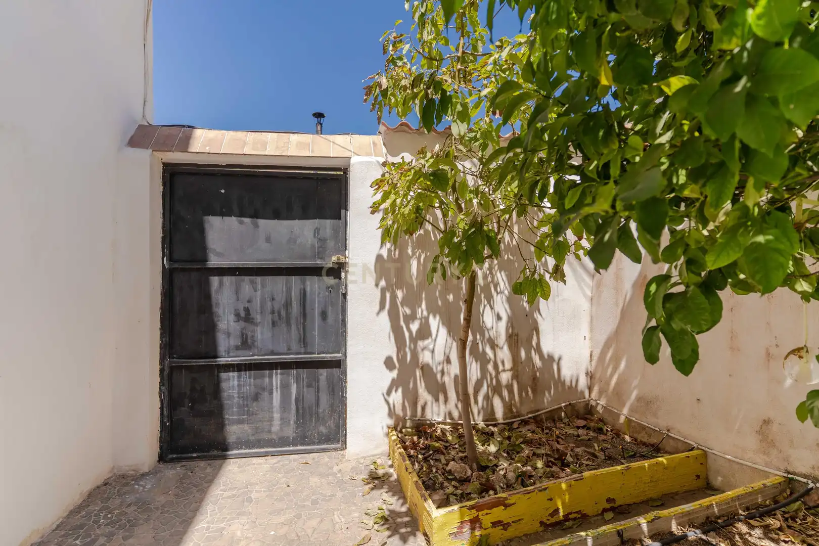Vista exterior de Casa adosada en venta en La Zubia con Aire acondicionado