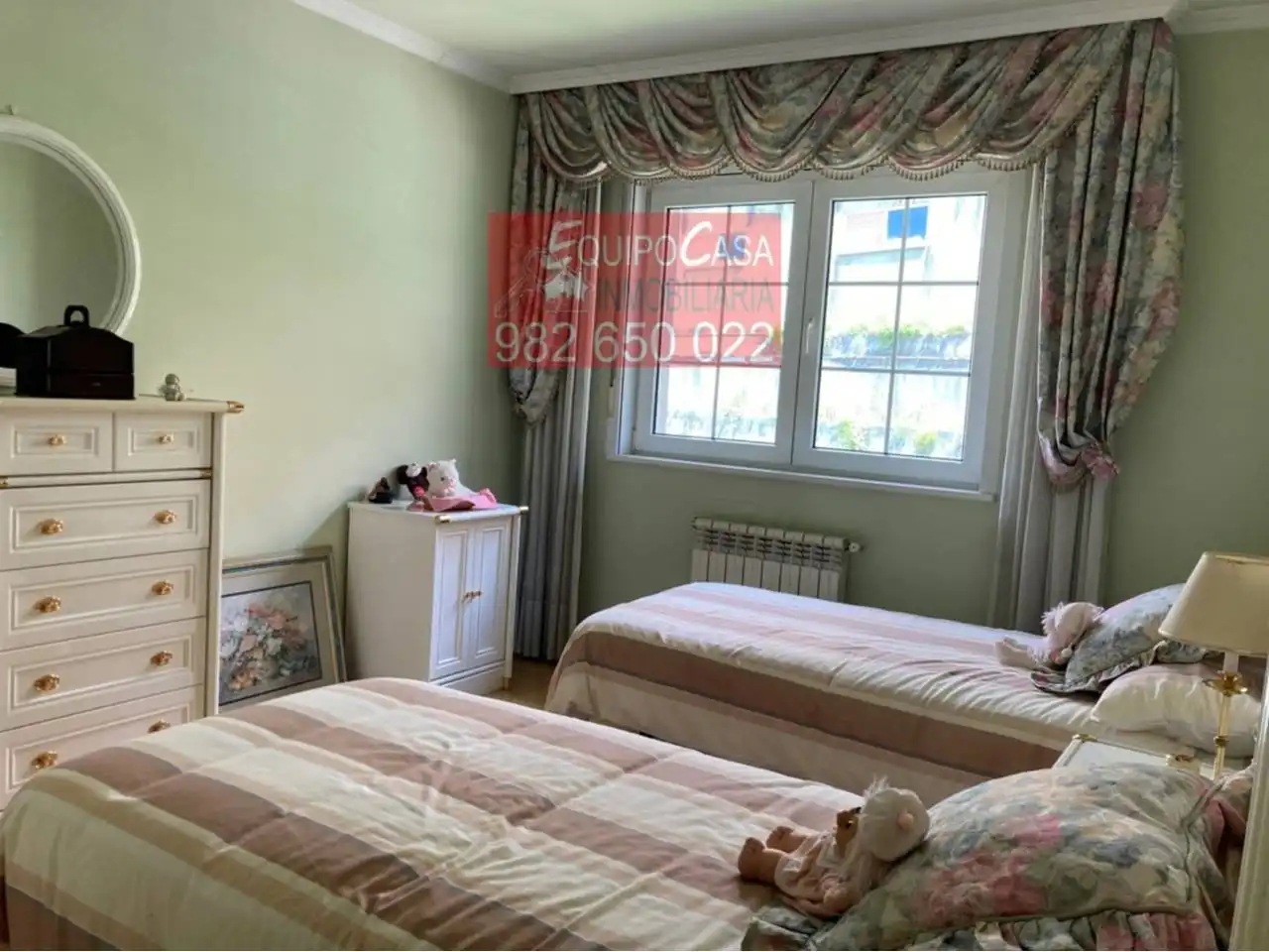 Schlafzimmer von Einfamilien-Reihenhaus zum Verkauf in Lugo mit Heizung, Privatgarten und Parkett