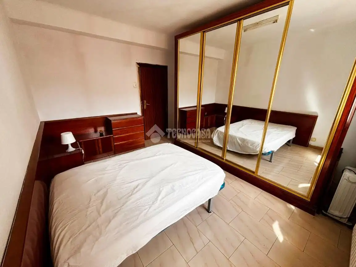 Habitación de Piso en venta en Alagón con Balcón