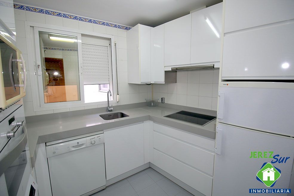 Kitchen of Flat to rent in Jerez de la Frontera  with Air Conditioner and Furnished