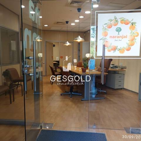 Local comercial en Alquiler en Centro